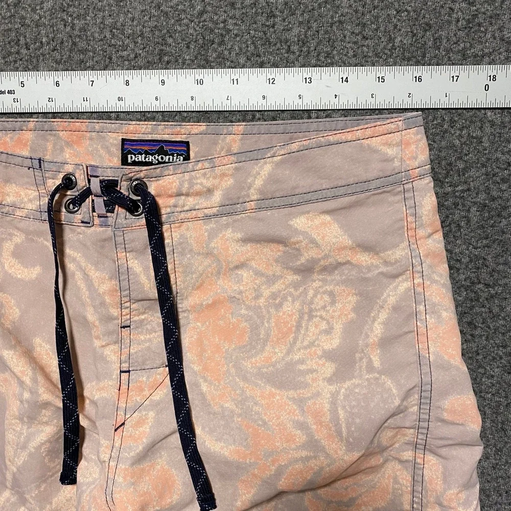 Vintage Patagonia Boardshorts Swim Surf Trunks Mens 32 Pink Purple Floral Wave